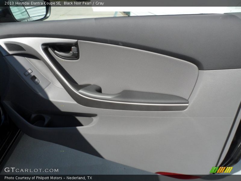 Black Noir Pearl / Gray 2013 Hyundai Elantra Coupe SE