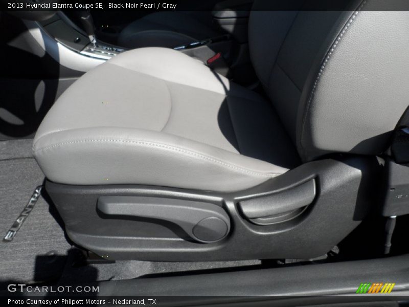 Black Noir Pearl / Gray 2013 Hyundai Elantra Coupe SE