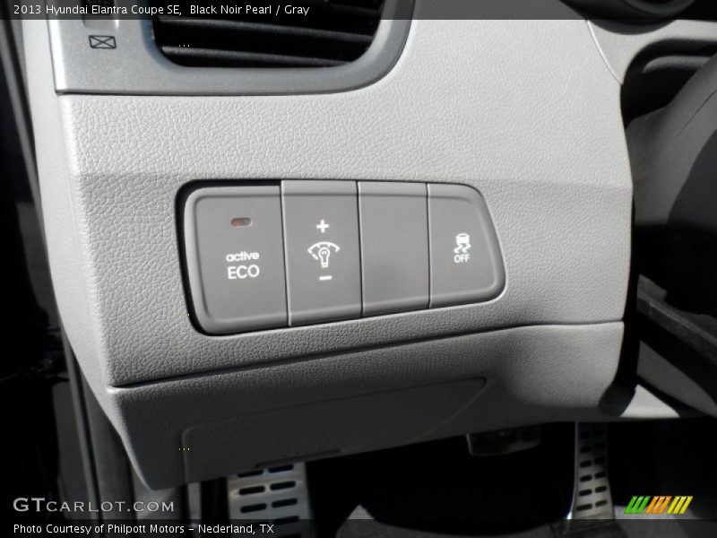 Black Noir Pearl / Gray 2013 Hyundai Elantra Coupe SE