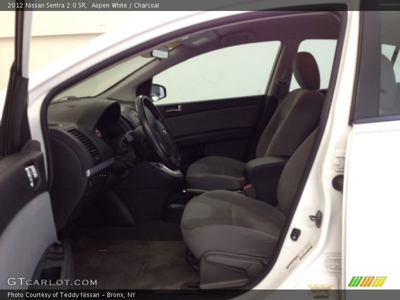 Aspen White / Charcoal 2012 Nissan Sentra 2.0 SR