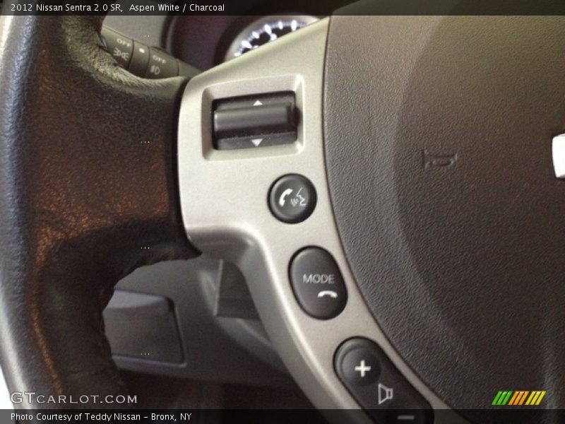 Aspen White / Charcoal 2012 Nissan Sentra 2.0 SR