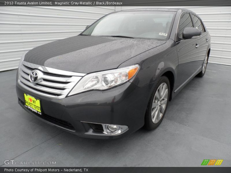 Magnetic Gray Metallic / Black/Bordeaux 2012 Toyota Avalon Limited