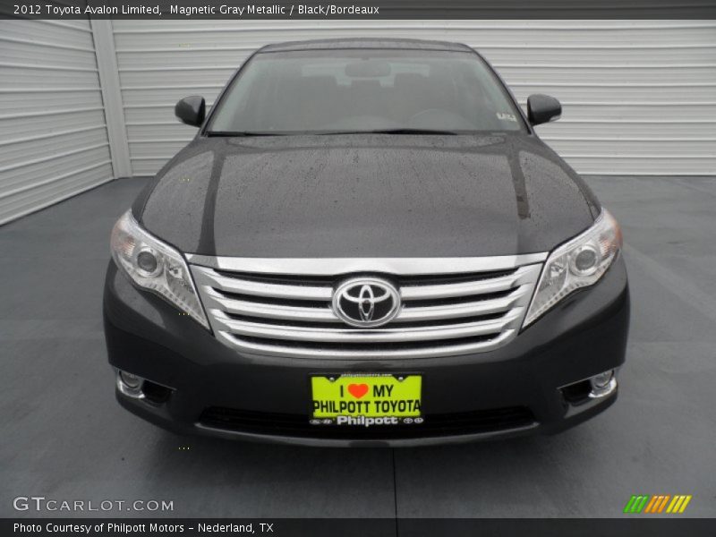 Magnetic Gray Metallic / Black/Bordeaux 2012 Toyota Avalon Limited