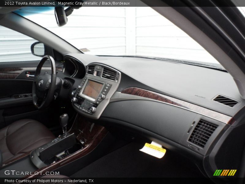 Magnetic Gray Metallic / Black/Bordeaux 2012 Toyota Avalon Limited