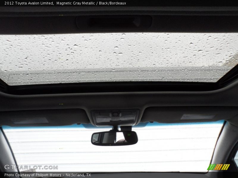Magnetic Gray Metallic / Black/Bordeaux 2012 Toyota Avalon Limited