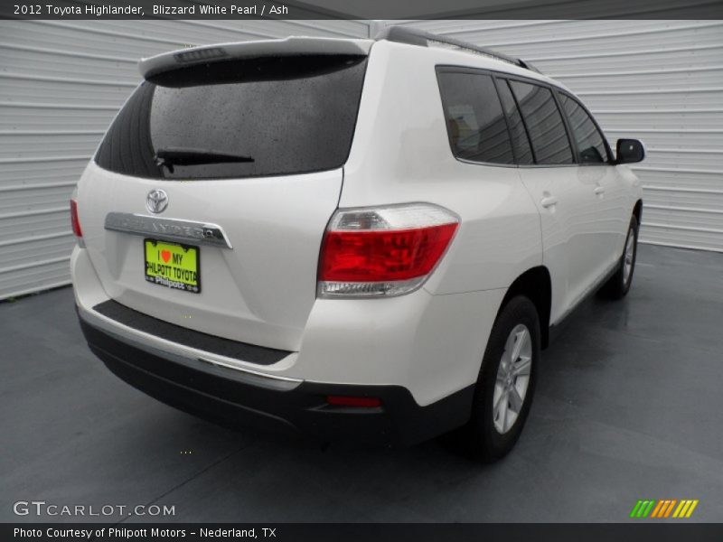 Blizzard White Pearl / Ash 2012 Toyota Highlander