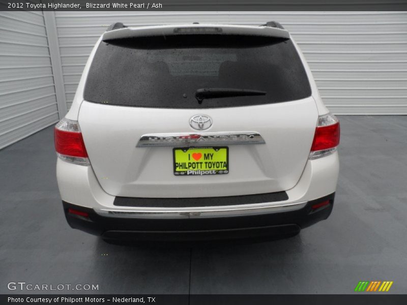 Blizzard White Pearl / Ash 2012 Toyota Highlander