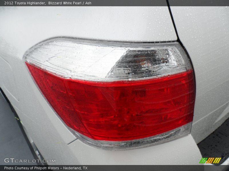 Blizzard White Pearl / Ash 2012 Toyota Highlander