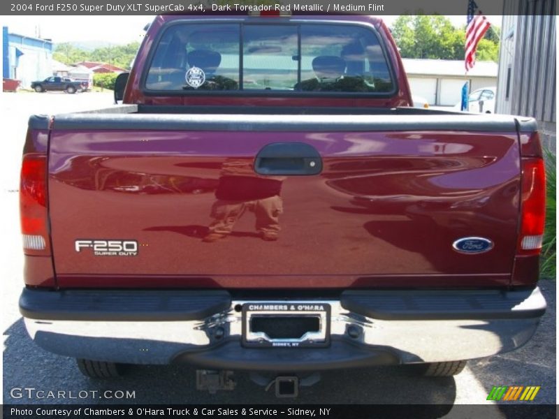 Dark Toreador Red Metallic / Medium Flint 2004 Ford F250 Super Duty XLT SuperCab 4x4
