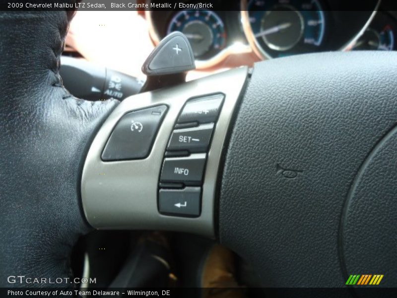 Controls of 2009 Malibu LTZ Sedan