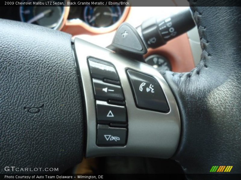 Controls of 2009 Malibu LTZ Sedan