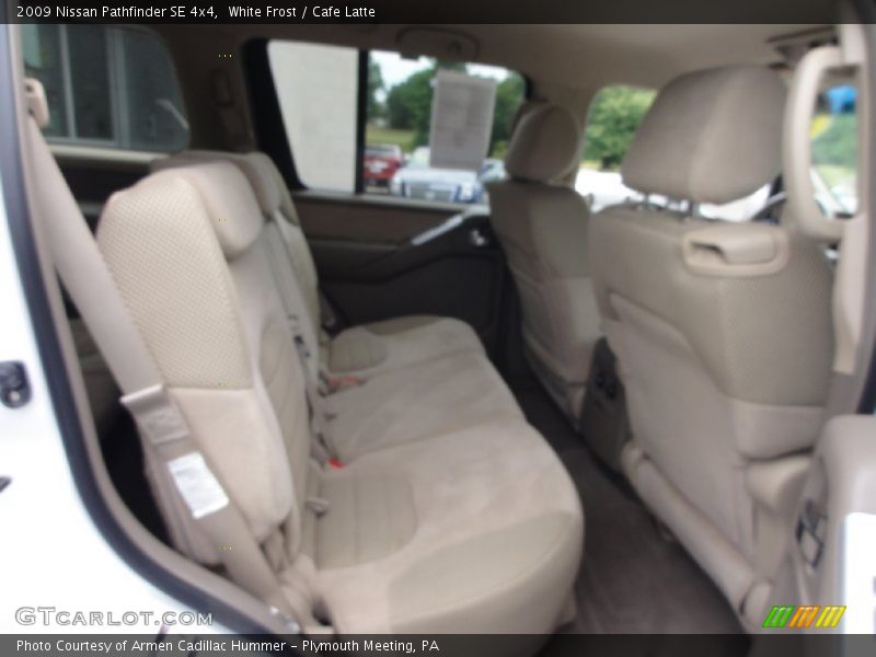 White Frost / Cafe Latte 2009 Nissan Pathfinder SE 4x4
