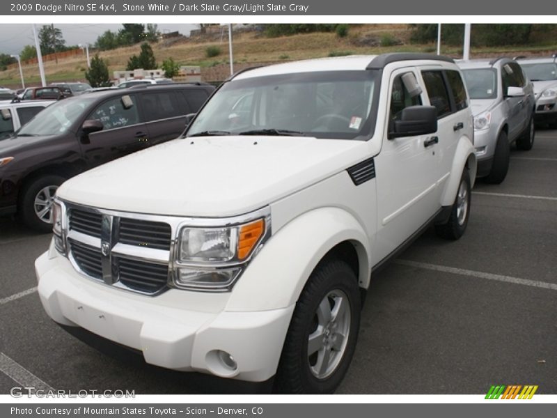 Stone White / Dark Slate Gray/Light Slate Gray 2009 Dodge Nitro SE 4x4