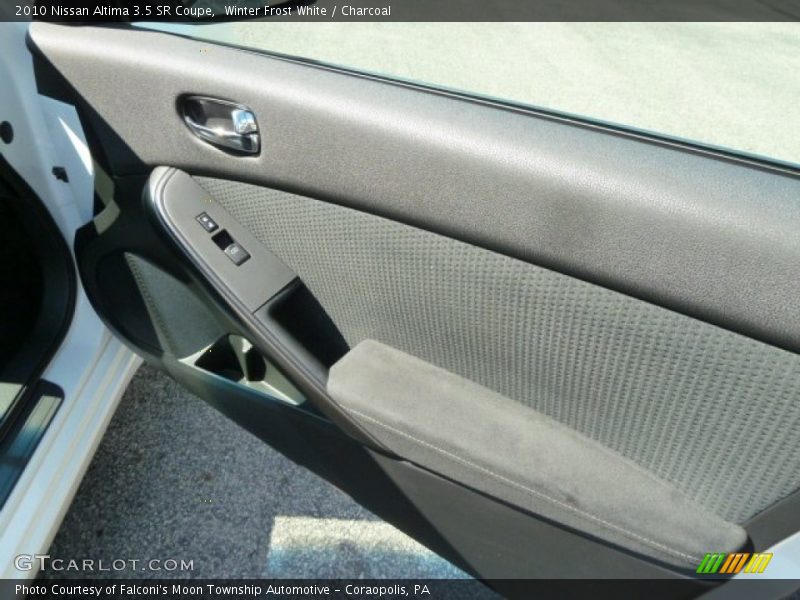 Winter Frost White / Charcoal 2010 Nissan Altima 3.5 SR Coupe