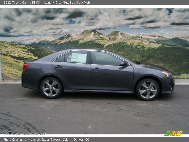 Magnetic Gray Metallic / Black/Ash 2012 Toyota Camry SE V6