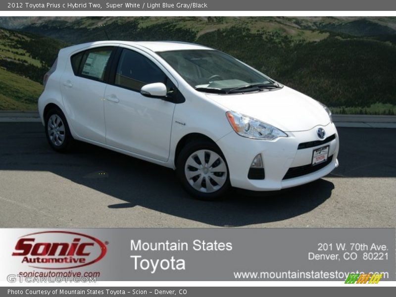Super White / Light Blue Gray/Black 2012 Toyota Prius c Hybrid Two