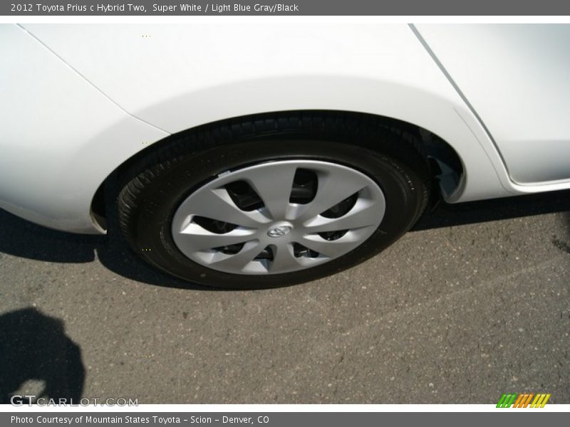 Super White / Light Blue Gray/Black 2012 Toyota Prius c Hybrid Two