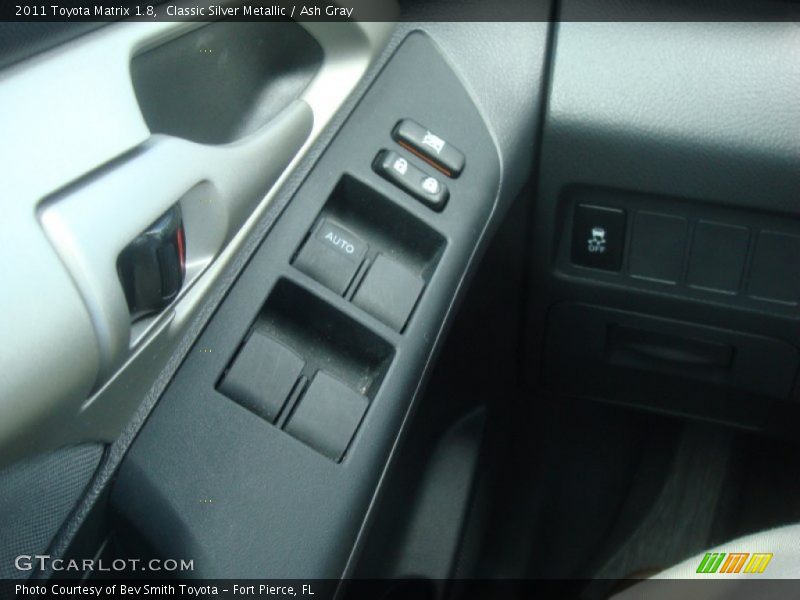 Classic Silver Metallic / Ash Gray 2011 Toyota Matrix 1.8