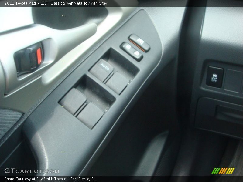Classic Silver Metallic / Ash Gray 2011 Toyota Matrix 1.8