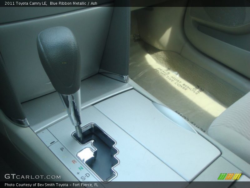 Blue Ribbon Metallic / Ash 2011 Toyota Camry LE
