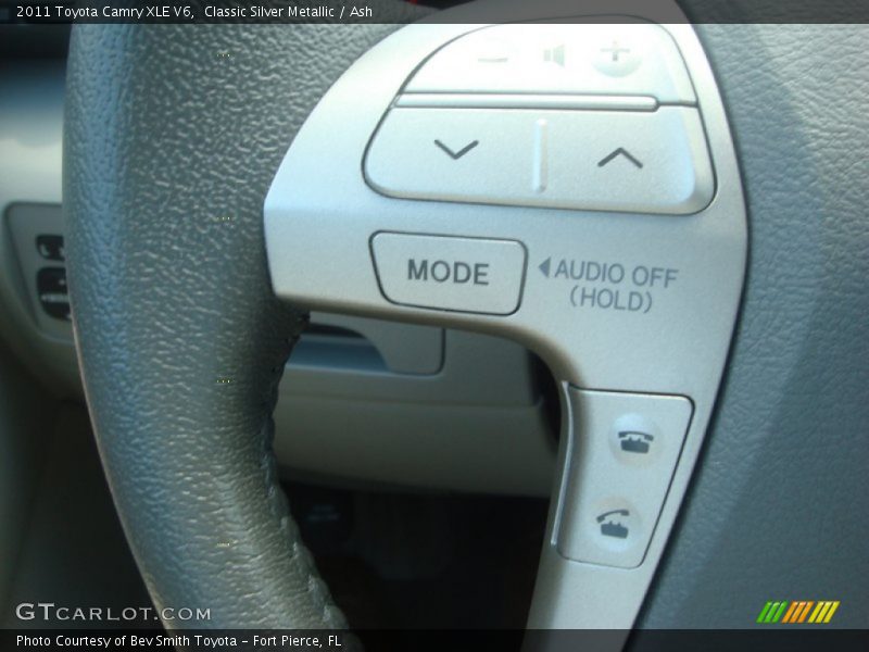 Classic Silver Metallic / Ash 2011 Toyota Camry XLE V6