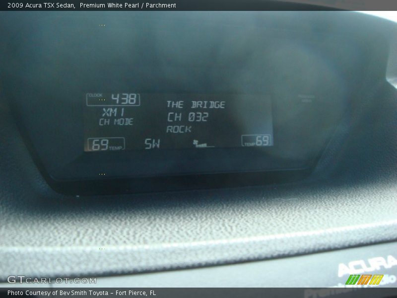 Premium White Pearl / Parchment 2009 Acura TSX Sedan