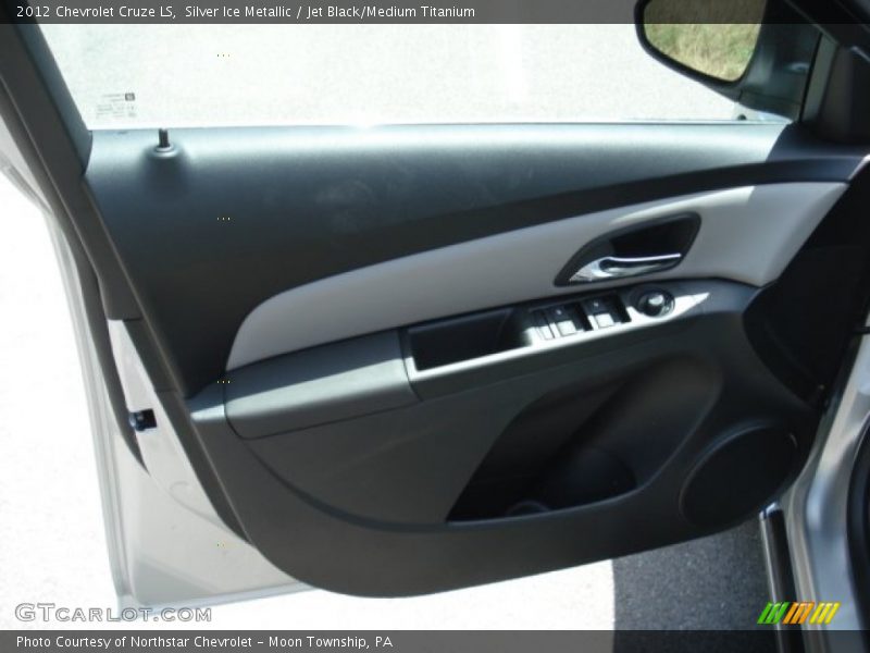 Silver Ice Metallic / Jet Black/Medium Titanium 2012 Chevrolet Cruze LS