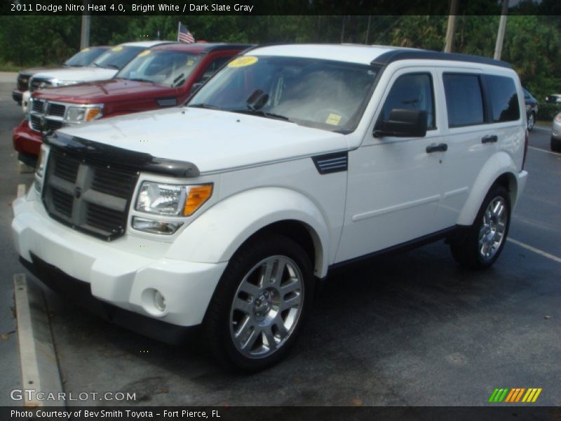 Bright White / Dark Slate Gray 2011 Dodge Nitro Heat 4.0