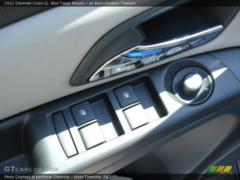 Blue Topaz Metallic / Jet Black/Medium Titanium 2012 Chevrolet Cruze LS