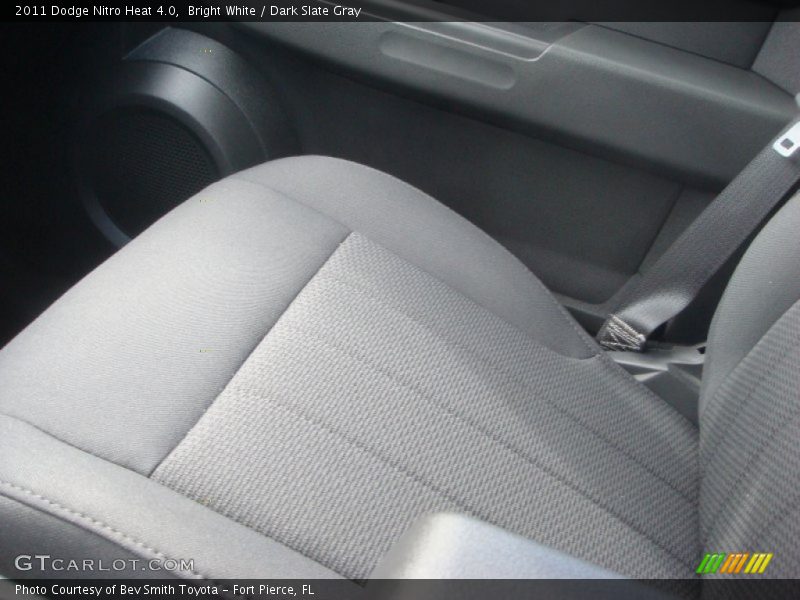 Bright White / Dark Slate Gray 2011 Dodge Nitro Heat 4.0