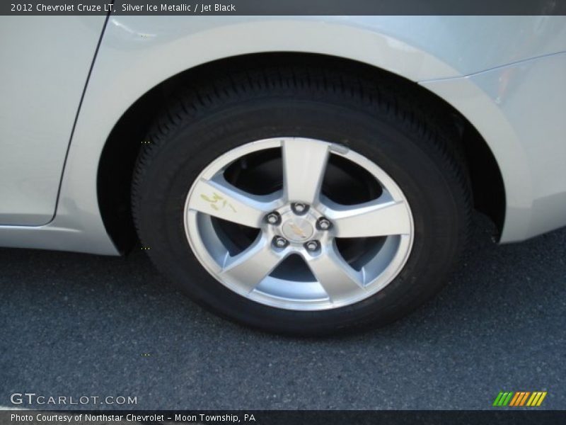 Silver Ice Metallic / Jet Black 2012 Chevrolet Cruze LT