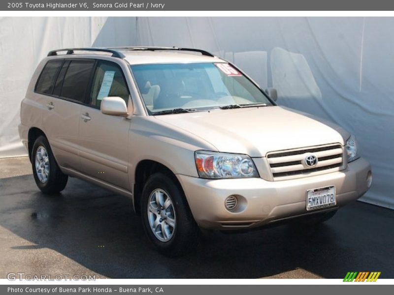 Sonora Gold Pearl / Ivory 2005 Toyota Highlander V6