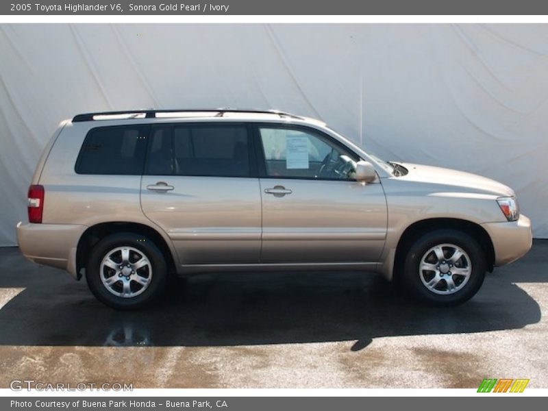 Sonora Gold Pearl / Ivory 2005 Toyota Highlander V6
