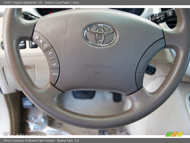 Sonora Gold Pearl / Ivory 2005 Toyota Highlander V6