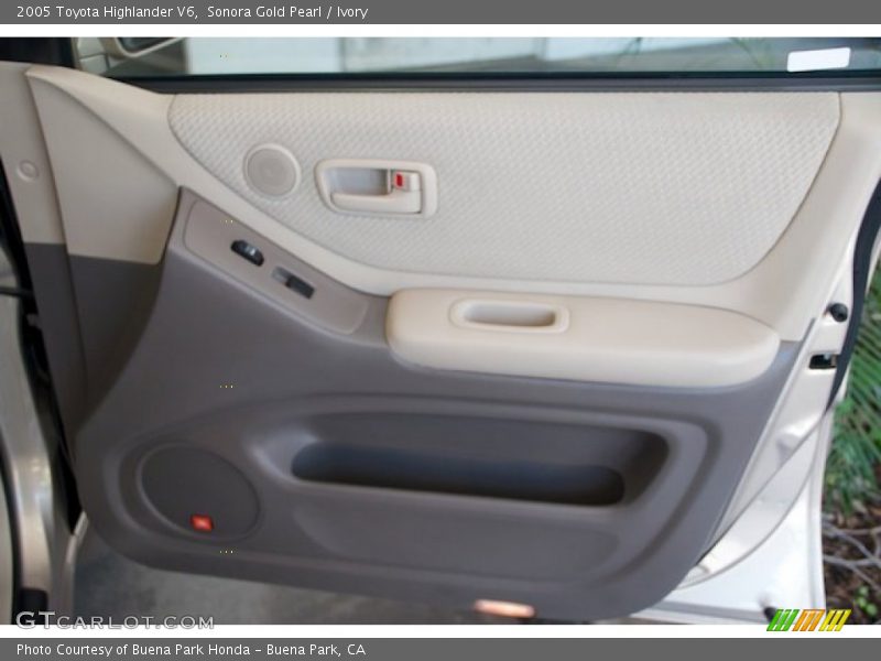 Sonora Gold Pearl / Ivory 2005 Toyota Highlander V6