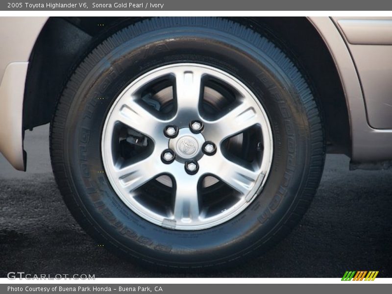 Sonora Gold Pearl / Ivory 2005 Toyota Highlander V6