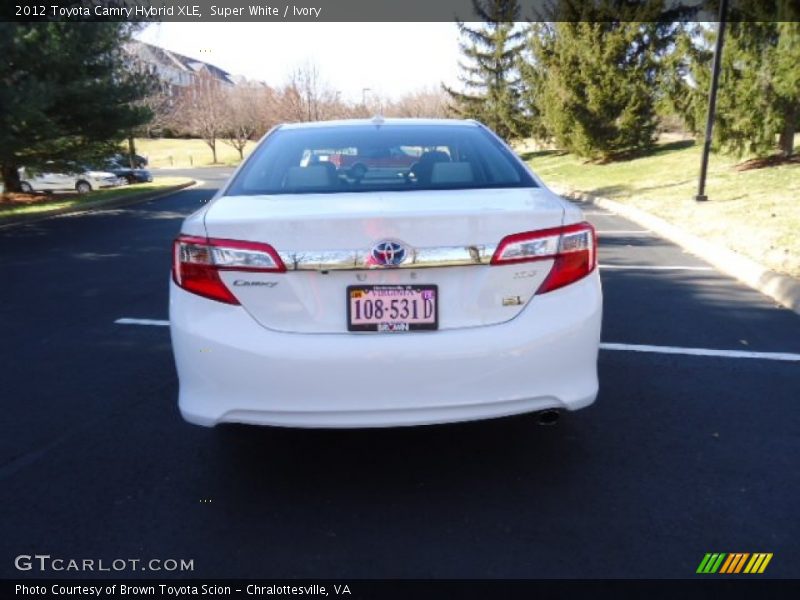 Super White / Ivory 2012 Toyota Camry Hybrid XLE