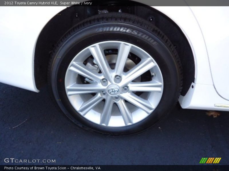 Super White / Ivory 2012 Toyota Camry Hybrid XLE