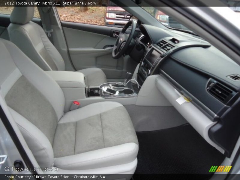 Super White / Ivory 2012 Toyota Camry Hybrid XLE