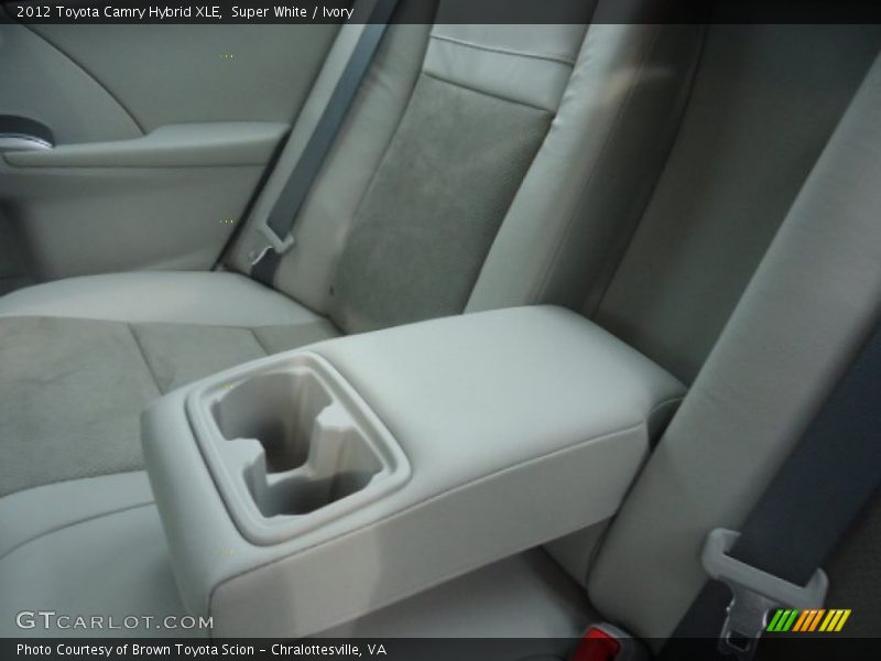 Super White / Ivory 2012 Toyota Camry Hybrid XLE