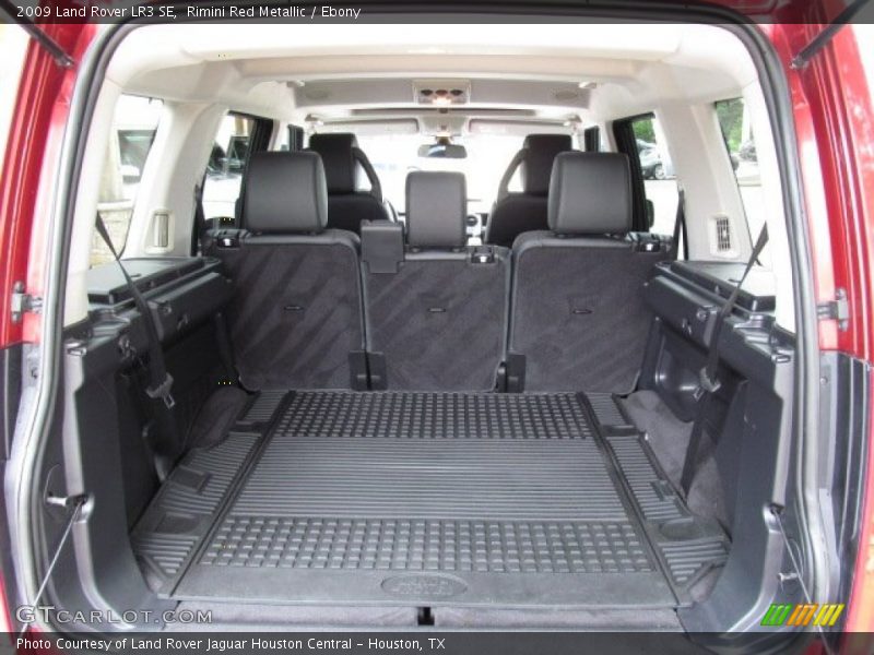  2009 LR3 SE Trunk