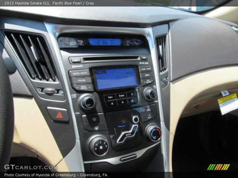 Pacific Blue Pearl / Gray 2013 Hyundai Sonata GLS