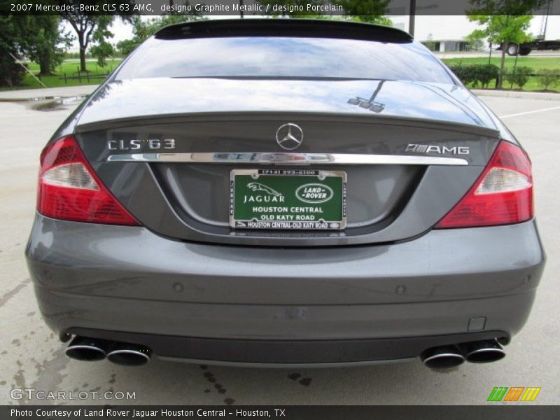 designo Graphite Metallic / designo Porcelain 2007 Mercedes-Benz CLS 63 AMG