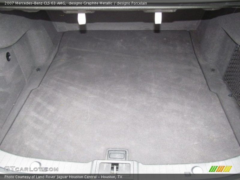  2007 CLS 63 AMG Trunk