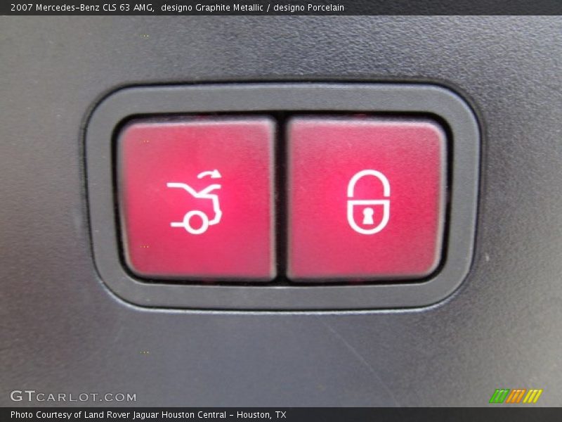 designo Graphite Metallic / designo Porcelain 2007 Mercedes-Benz CLS 63 AMG