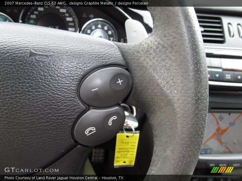 Controls of 2007 CLS 63 AMG