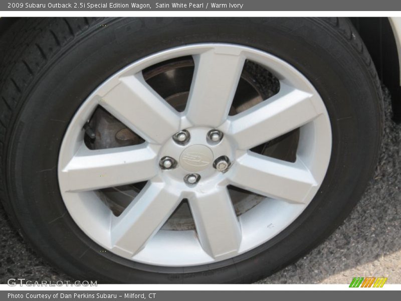 Satin White Pearl / Warm Ivory 2009 Subaru Outback 2.5i Special Edition Wagon