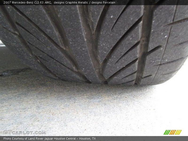 designo Graphite Metallic / designo Porcelain 2007 Mercedes-Benz CLS 63 AMG