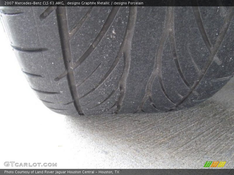 designo Graphite Metallic / designo Porcelain 2007 Mercedes-Benz CLS 63 AMG