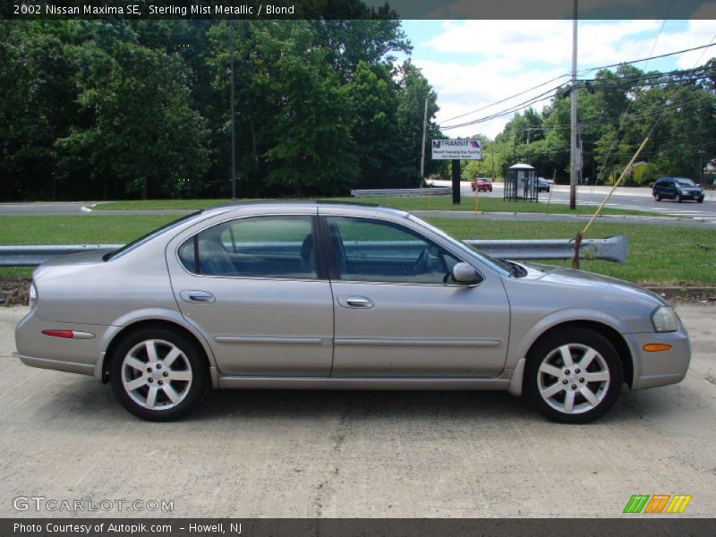 Sterling Mist Metallic / Blond 2002 Nissan Maxima SE